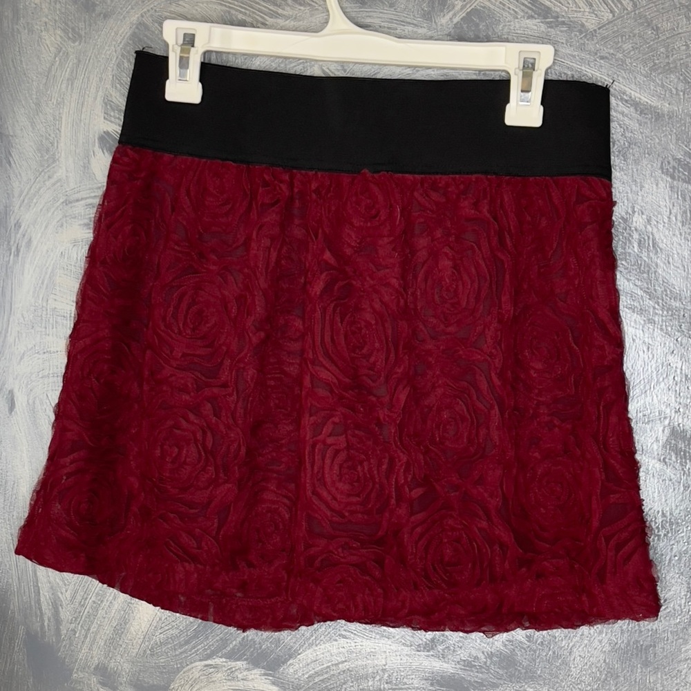 BURGANDY STOOSHY MINI SKIRT